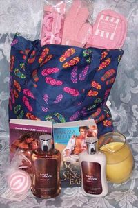 Vanessa Kelly is pampering you this summer with a beach bag filled with yummy goodies.