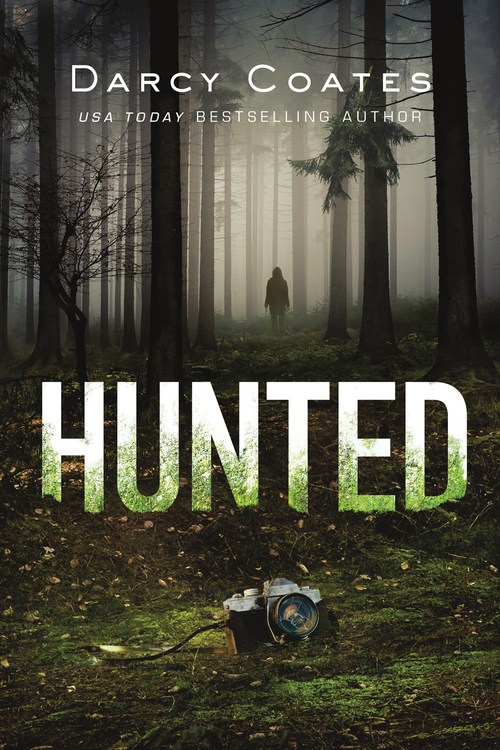 Hunted by Darcy Coates