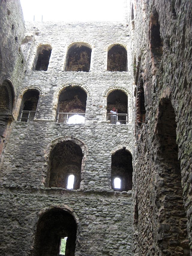 Rochester castle wall