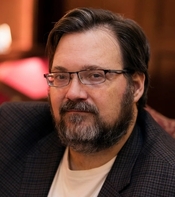 Brandon Sanderson