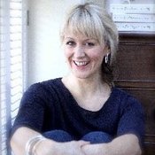 Lucy Robinson