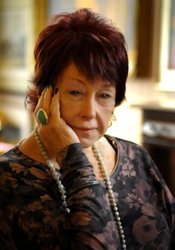 Antoinette May
