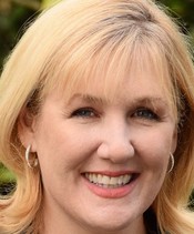 Julie McElwain