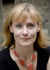 Amanda Coe