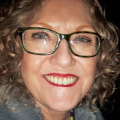 Suzan Lauder