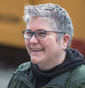 Carrie Mac