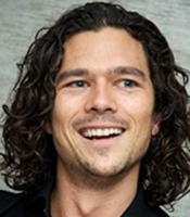 Luke Arnold