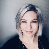 Lana Pecherczyk