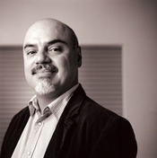 Hctor Tobar