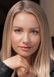 Jeneva Rose