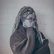 Onyi Nwabineli