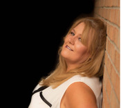Laura Leigh Morris