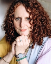Maggie O'Farrell