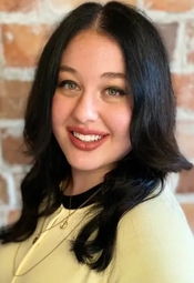 Gabbie Hanks