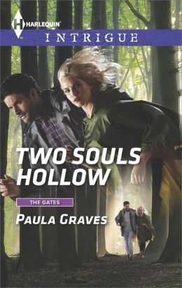 Two Souls Hollow by Paula Graves