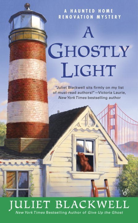A Ghostly Light by Juliet Blackwell